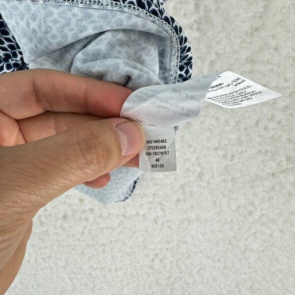 Chico's Women's Blue White Geometric V-Neck Flutter-Sleeve Shirt Size Medium - Picture 9 of 10